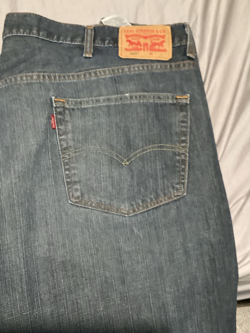 Levi's Men's Straight Fit Blue Denim Jeans with Signature Red Tab